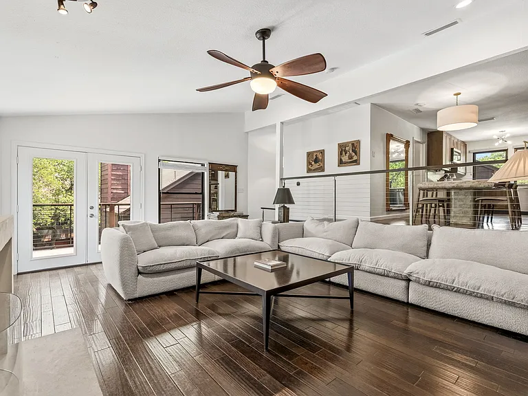 6124 Summer Creek Cir — Photo 13