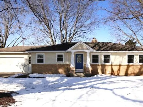 529 Forest Hill Ave SE, Grand Rapids, MI 49546