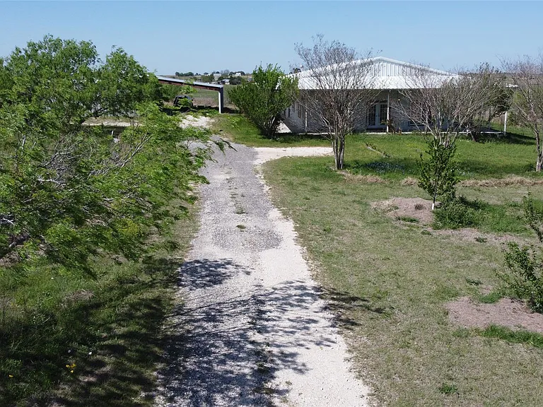 333 County Road 497 — Photo 5