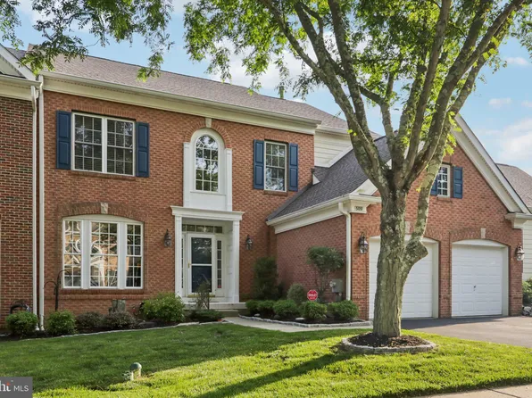 509 Guinevere Dr, Newtown Square, PA 19073