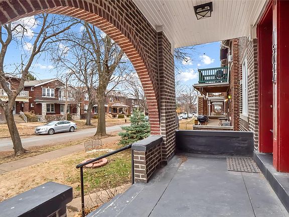 2nd image of 5044 Lindenwood Ave