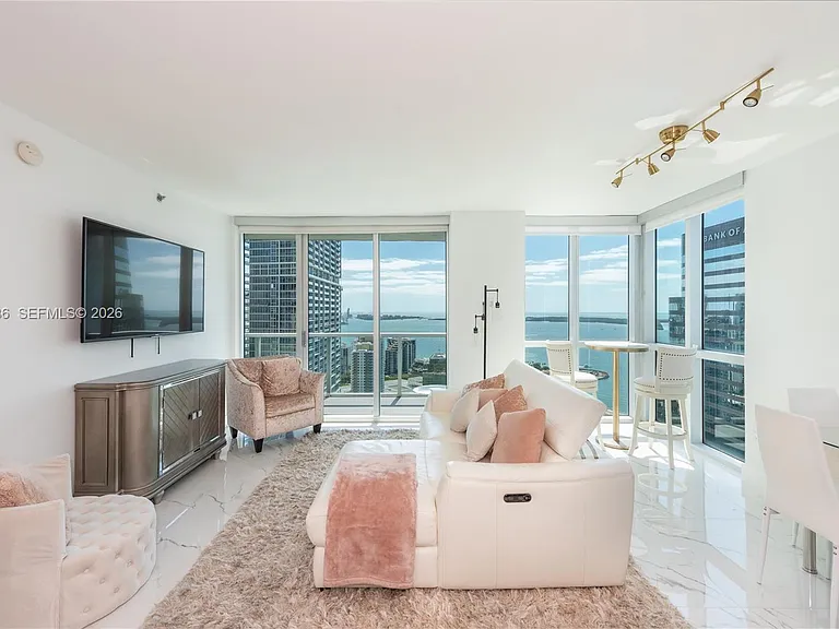 500 Brickell Ave #3802 — Photo 8