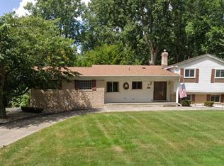 21105 Westfarm Ct, Northville, MI 48167