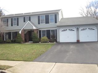 21 Heron Dr, Marlboro, NJ