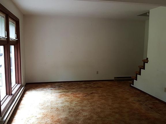 5th image of 3114 Sussex Dr