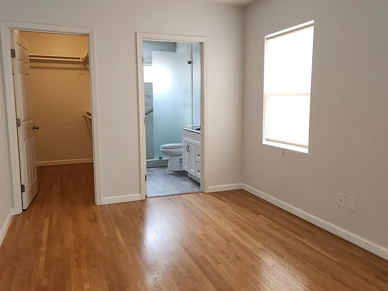 18154 Rayen St — Photo 18