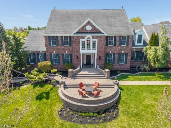22 Patrick Henry Pl, Raritan Twp., NJ 08551