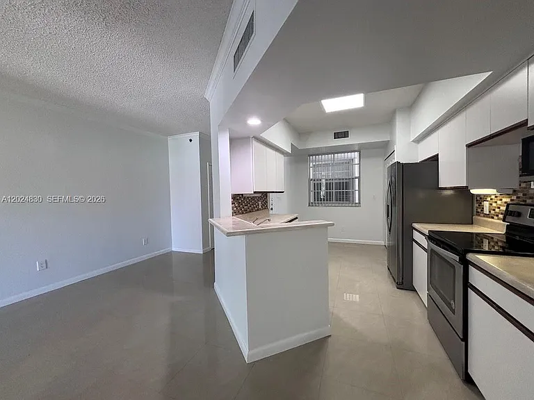 3205 NE 184th St #9306 — Photo 5