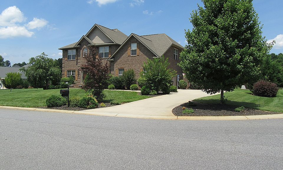 1st image of 106 Palos Verde Dr