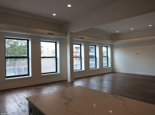 2500 W Chicago Ave, Chicago, IL 60622