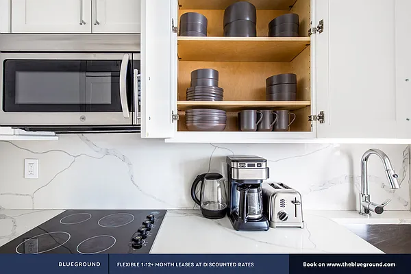 Rented by The Blueground | media 19