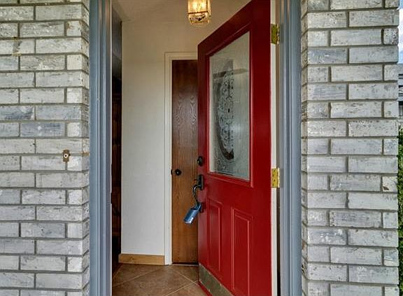 4th image of 4808 Saint Leger Dr