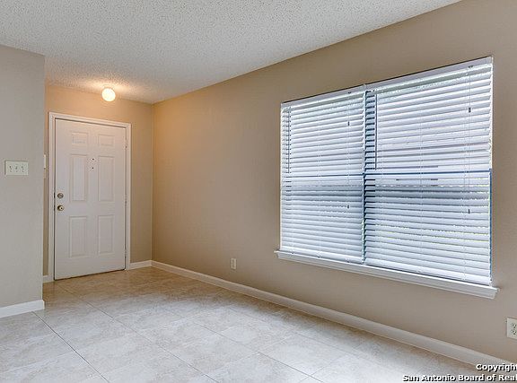 4th image of 3339 Flamingo Basin