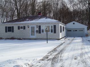 18 Ashwood Ave, Whitesboro, NY 13492