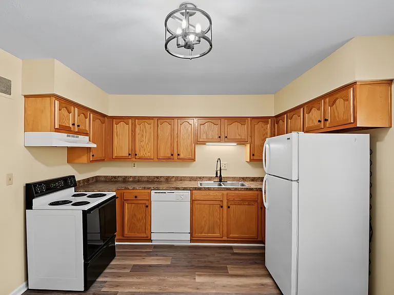 741 Ridgeview Dr — Photo 6