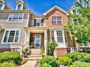 390 S Prospect Ave, Bartlett, IL 60103