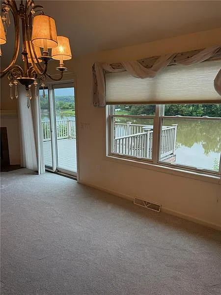 2 bed, 1596 sqft, $3,000 — Photo 4