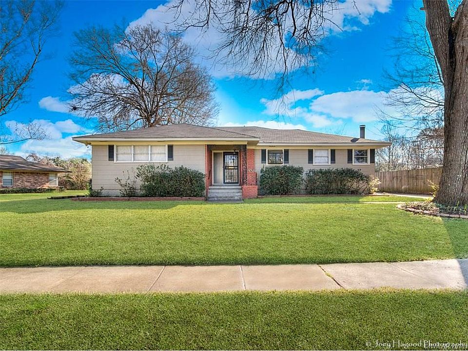 1st image of 3607 Parkway Dr