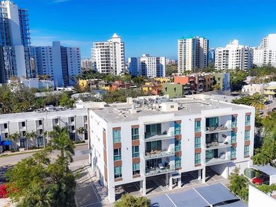 635 S Orange Ave #201, Sarasota, FL, 34236