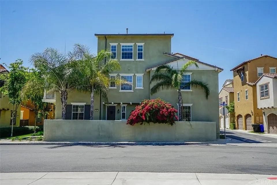 4197 Via Viola, Montclair