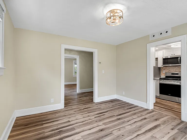 5213 Blaine St NE — Photo 10