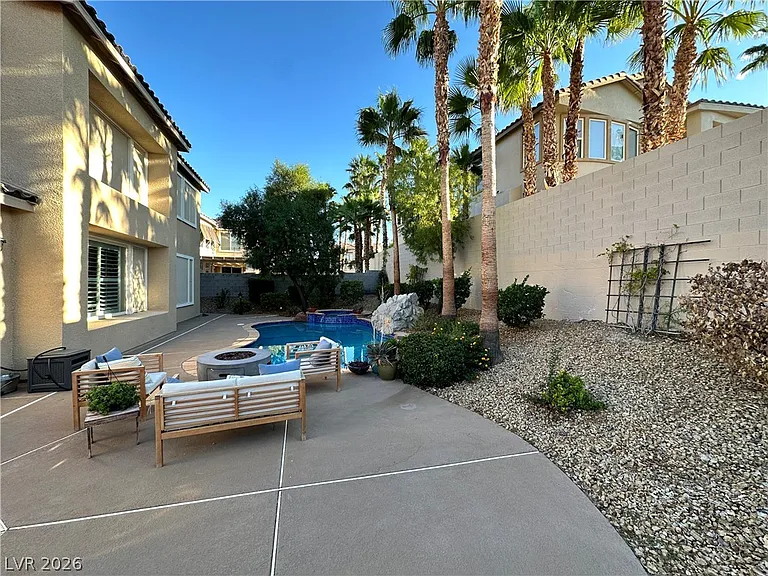 1211 Martini Dr — Photo 34