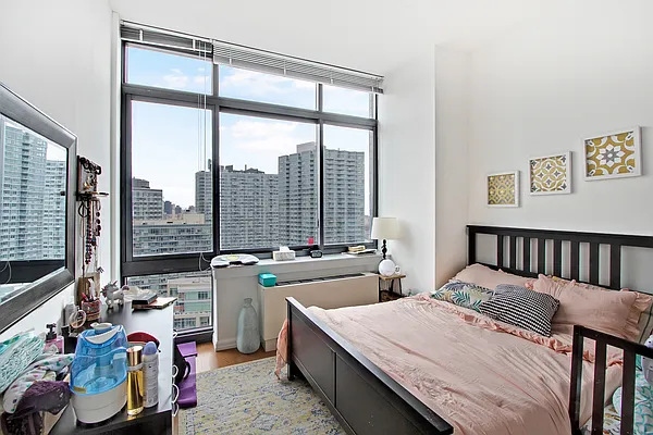 Rented by Anchor Associates | media 2