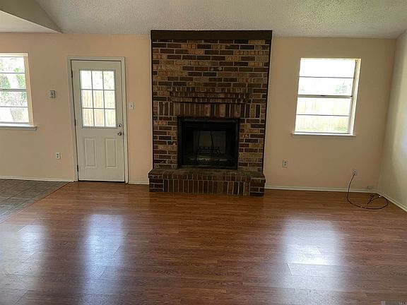 2nd image of 14145 Gravier Ave