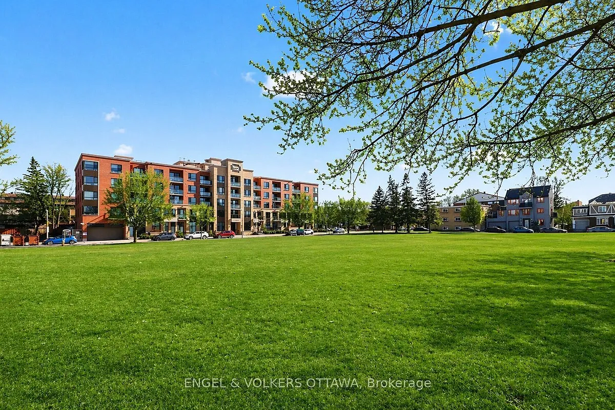 Building Photo - 316 Bruyere St #418