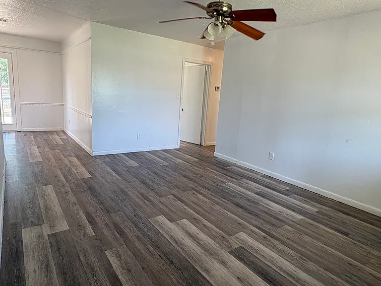 6921 Sears Ter — Photo 2
