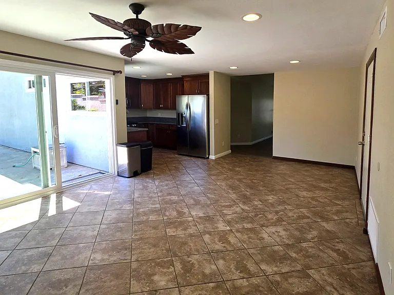 768 Valley Crest Dr — Photo 12