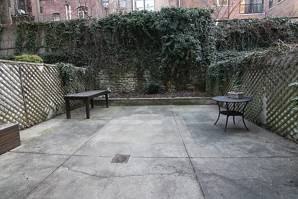 Rented by America Mecca Realty LLC | media 16