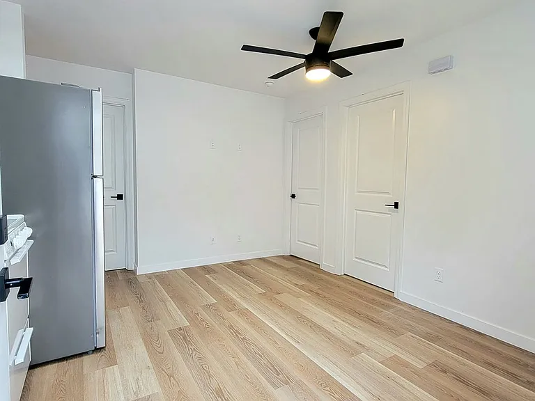 6249-6253 Mary Lane Drive — Photo 7