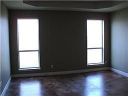 1st image of 9711 Crestwood Dr
