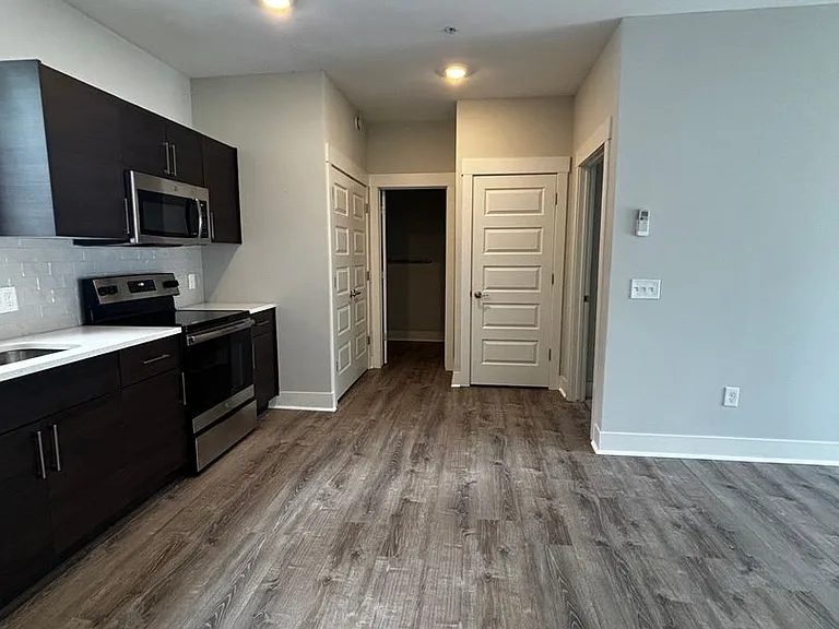 MF - Floresta Street Apartments-822 — Photo 23
