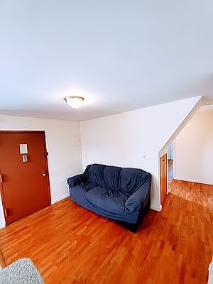 5th image of 203 3rd Ave #22