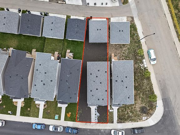 4th image of 9647 Colak Ln SW