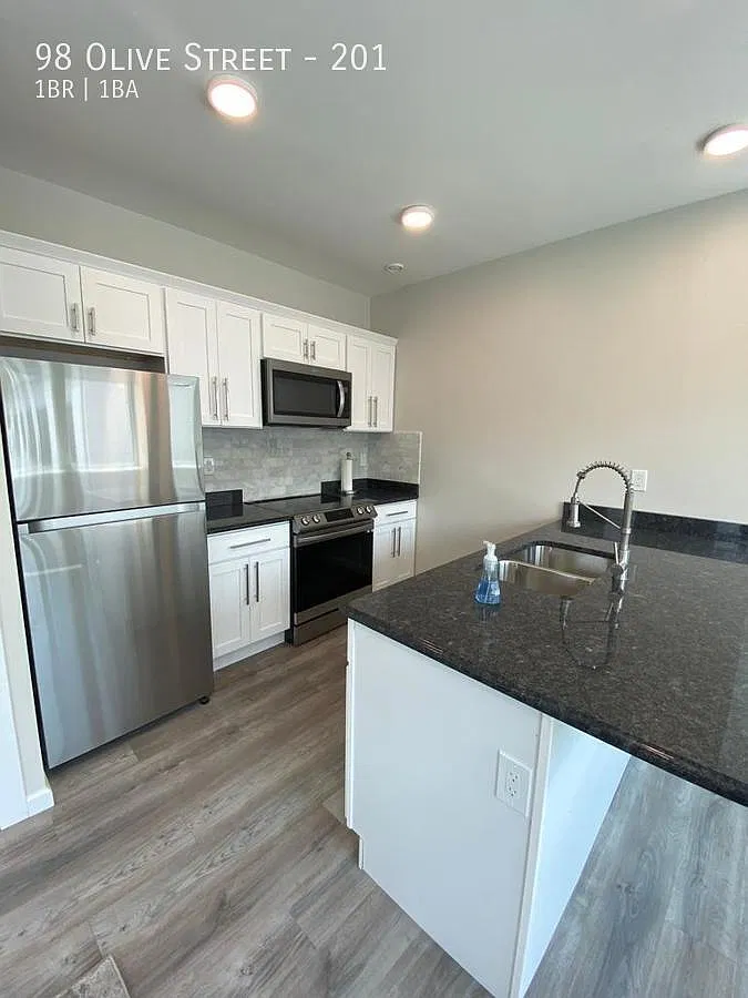 Gorgeous unit in New Haven! — Photo 2