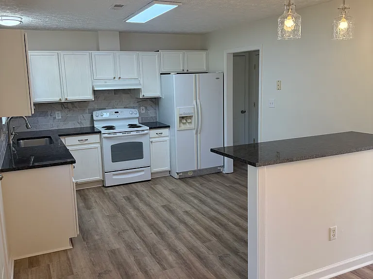 719 Colony Village Way — Photo 8