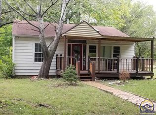 1233 SW Buchanan St, Topeka, KS 66604