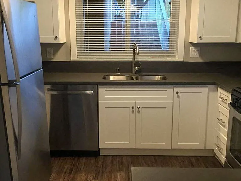 245 Cypress Dr — Photo 9