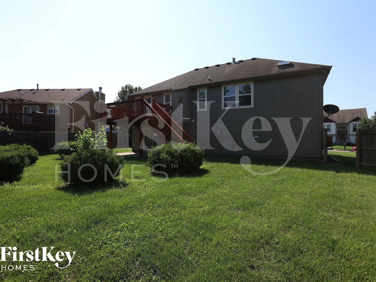 4 bed, 3.0 bath, 1971 sqft, $2,565 — Photo 3