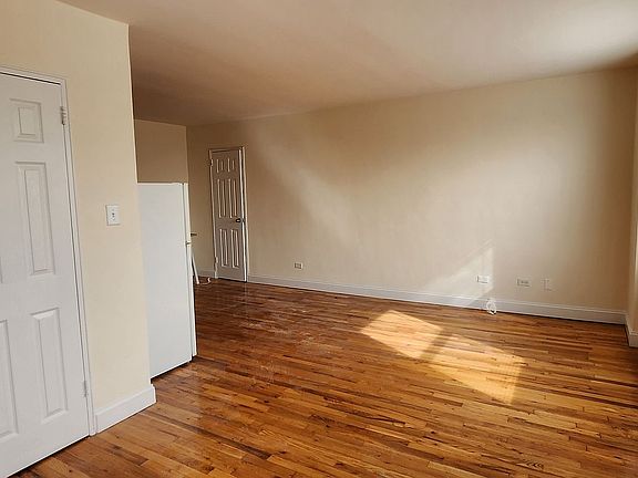 5th image of 222-89 Braddock Ave #3D