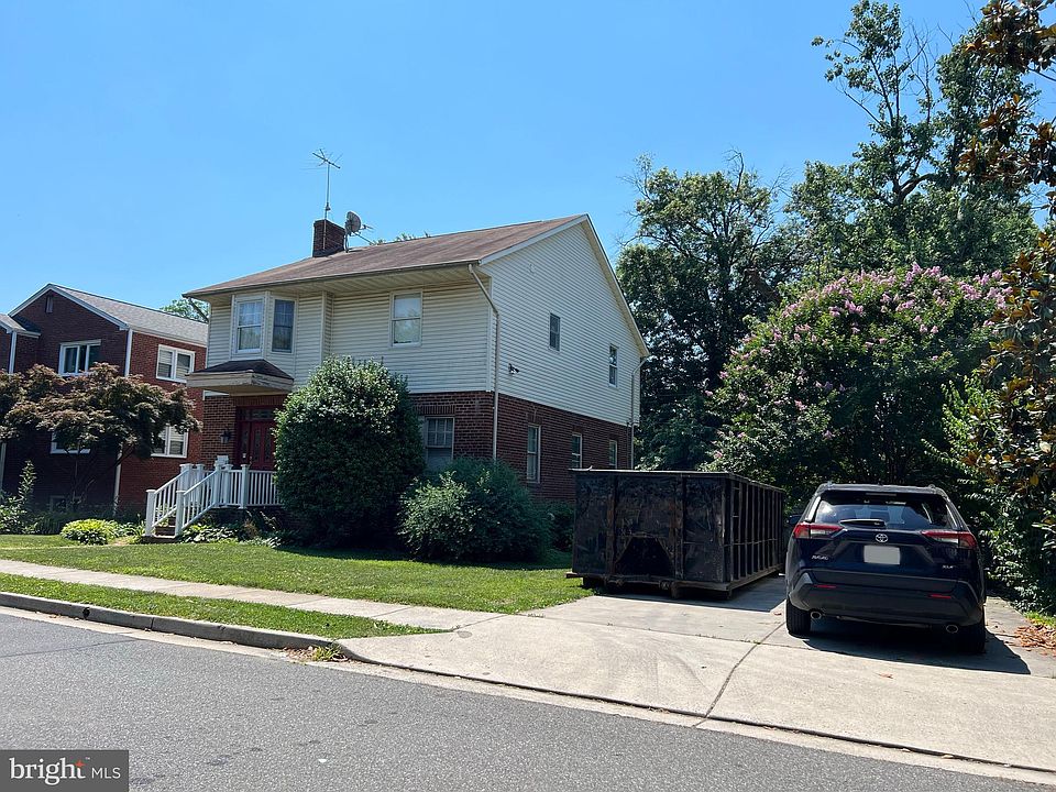 2nd image of 710 19th St S