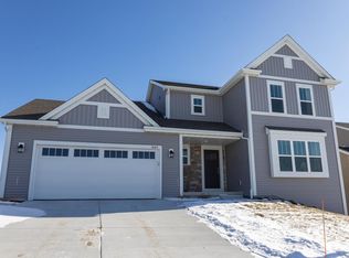 1684 Misty Ridge LANE, Grafton, WI 53024