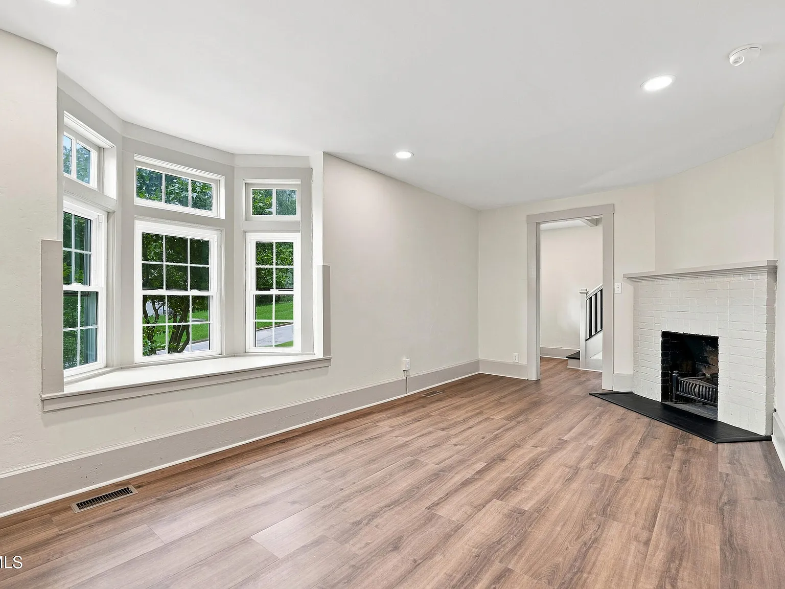 4 bed, 2.5 bath, 1551 sqft, $1,750 — Photo 4