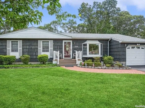 340 Halbert Drive, Holbrook, NY 11741