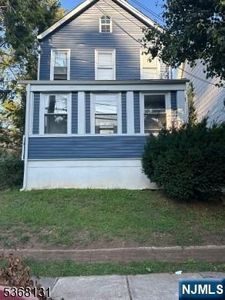 52 Smith St, Irvington, NJ, 07111