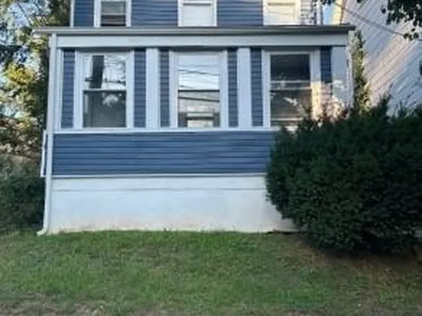 52 Smith St, Irvington, NJ 07111