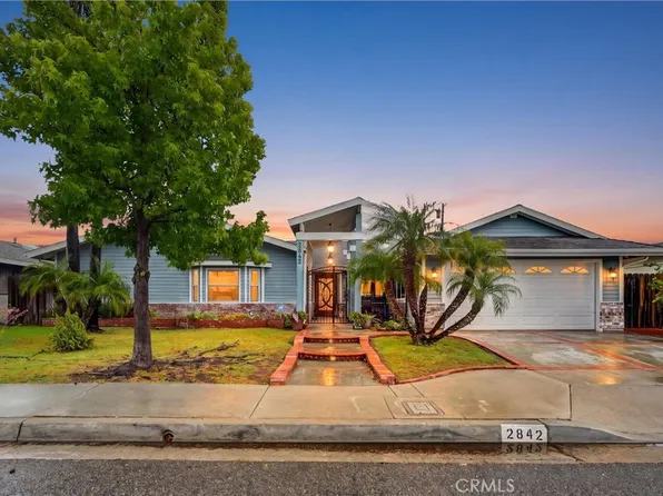 2842 Velasco Ln, Costa Mesa, CA 92626